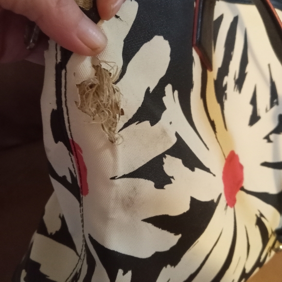 HUGE PRICE DROP! Brighton Day Trip Tote - Picture 5 of 5